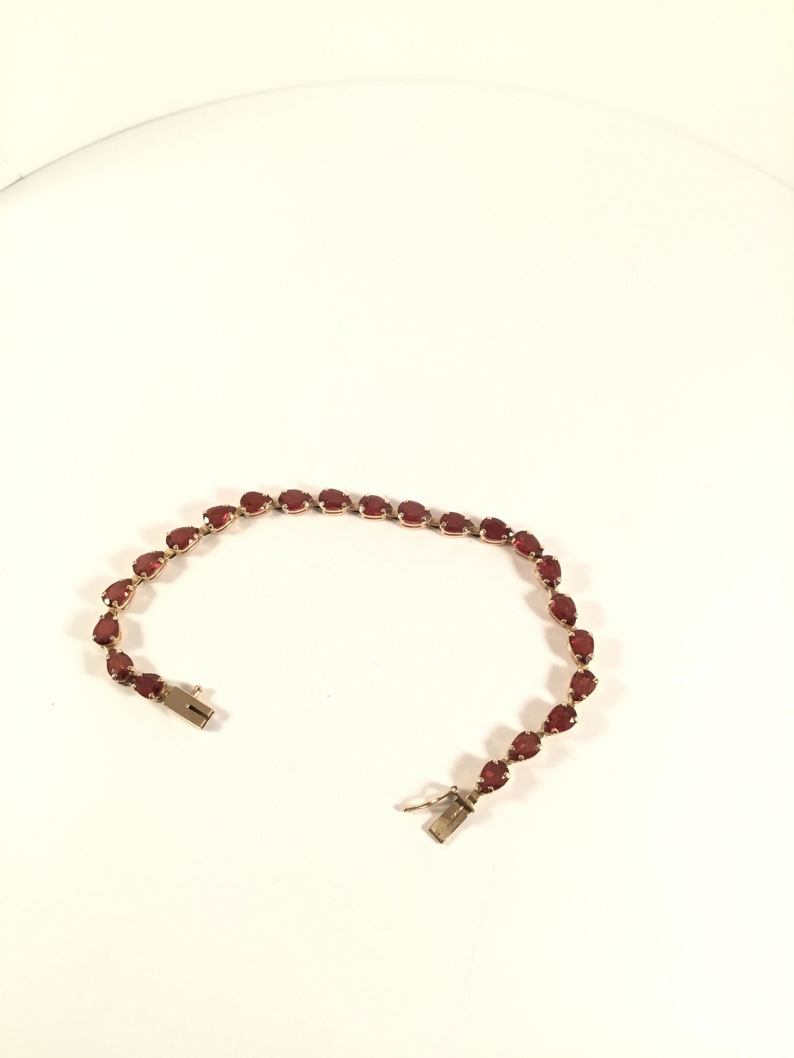 Ladies 14kt tennis bracelet (1 of 2)