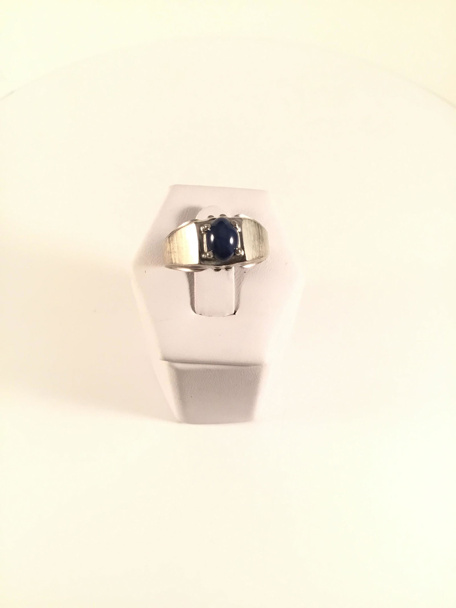 Men’s 10kt white gold ring with blue stone (1 of 2)