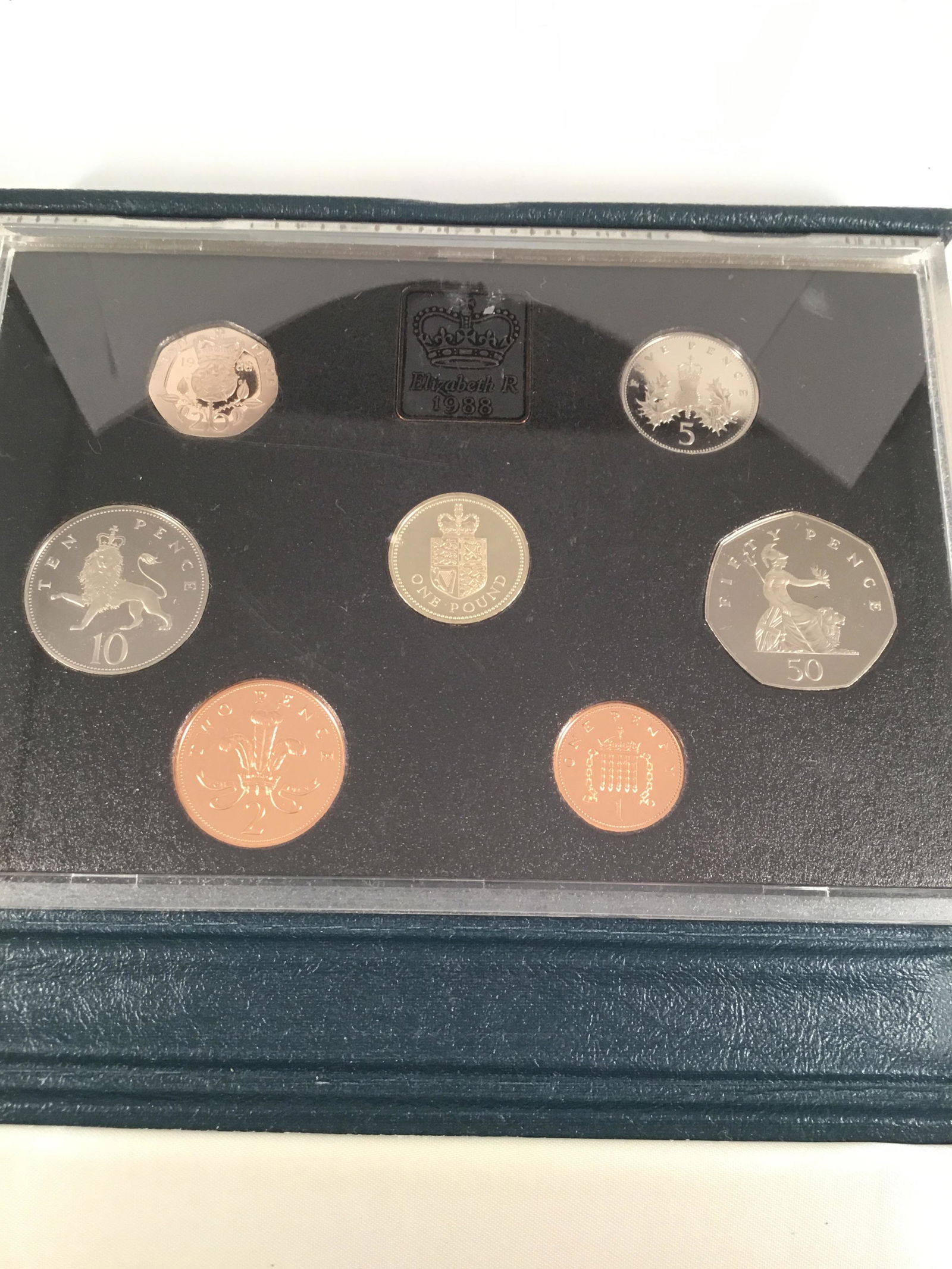 British royal mint 7 pieces proof set 1988 (1 of 2)