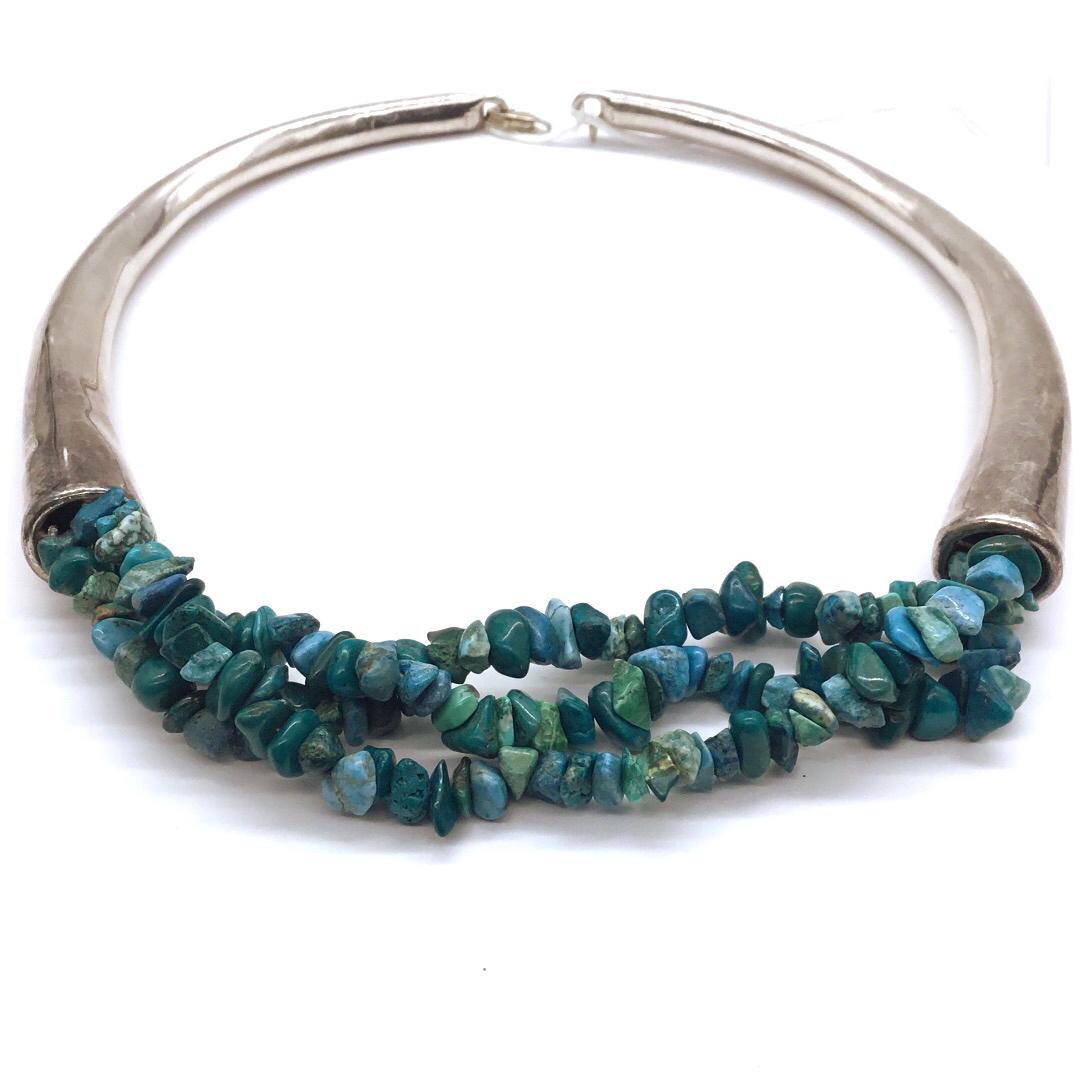 Native American silver and turquoise necklace (1 of 3)