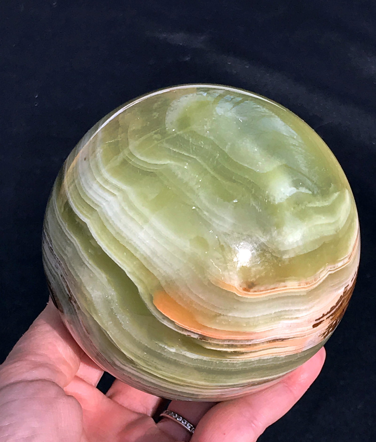 Onyx, Rock Crystal, Natural, Decor, Collectible,: Onyx, banded calcite, sphere. Pakistan