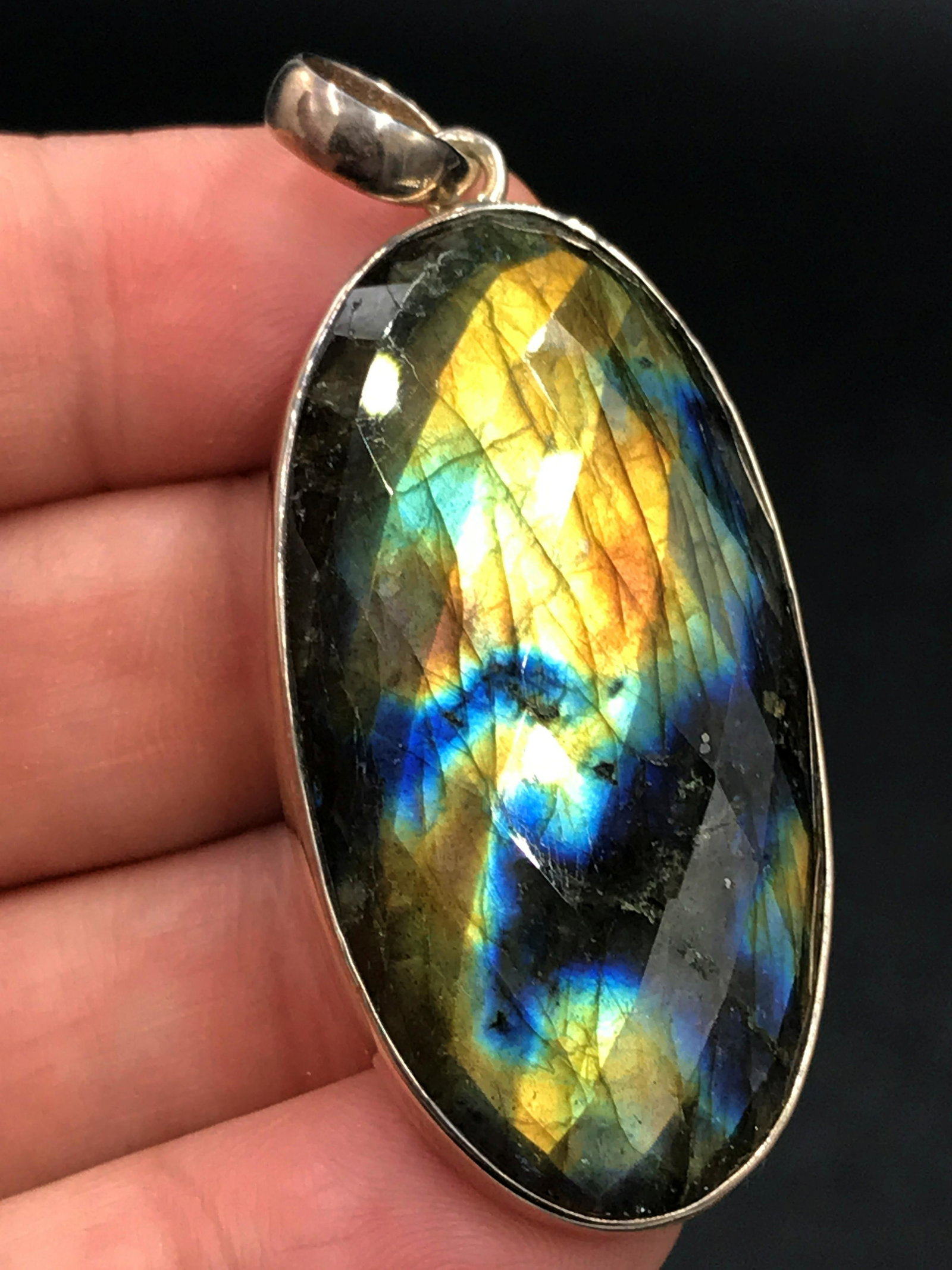 Rock, Crystal, Natural, Jewelry, Sterling, Labradorite: Faceted labradorite sterling silver pendant