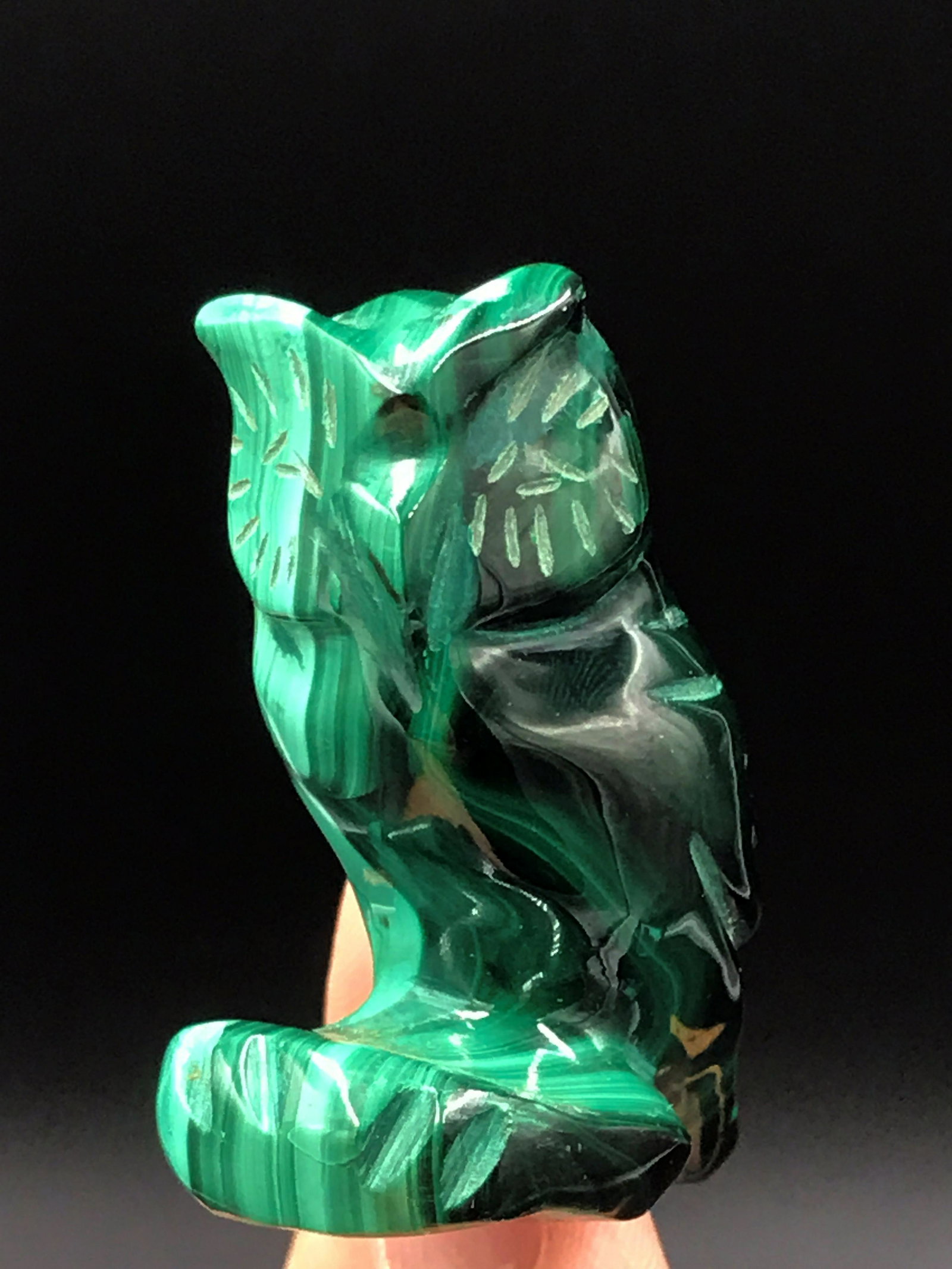 Rock, Crystal, Natural, Collectible, Carving,: Malachite owl. Republic of Congo