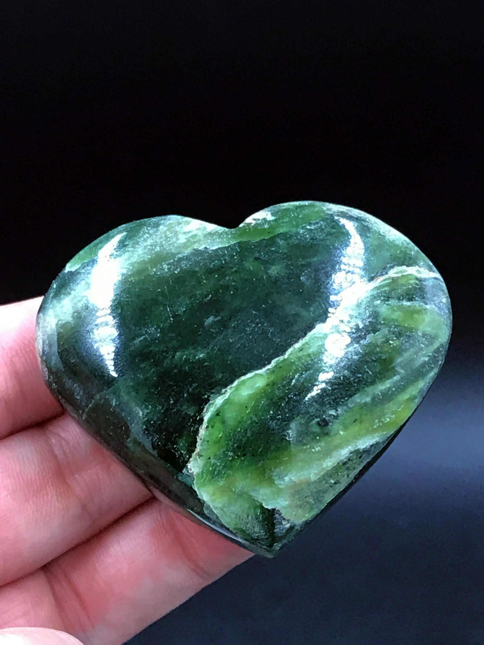 Rock, Crystal, Natural, Collectible, Carving, Heart: Jade (nephrite) heart. Burma