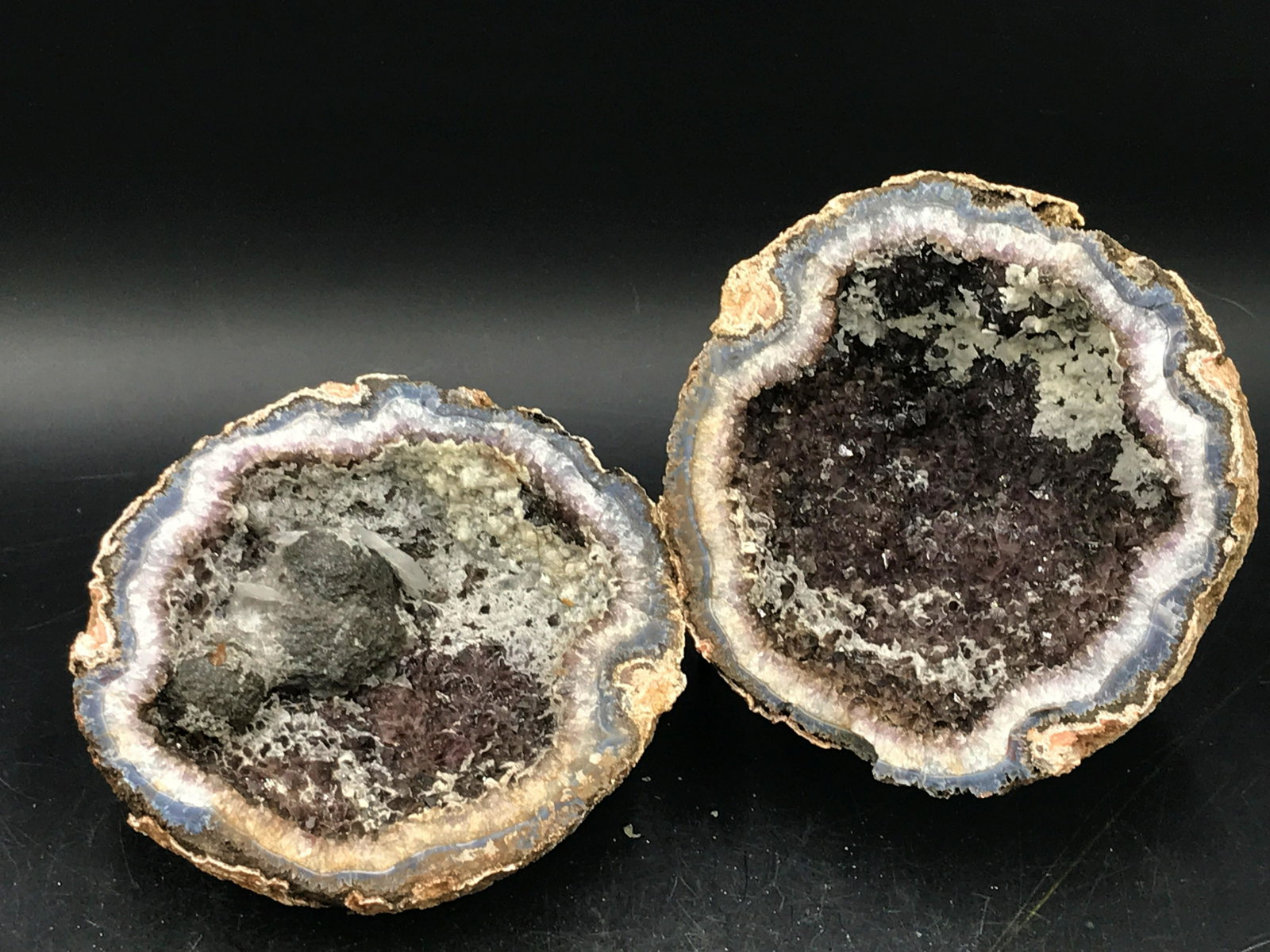 Geode, Rock, Crystal, Natural, Collectible, Specimen: Los Choyas "coconut" geode with amethyst, calcite and aragonite. Mexico