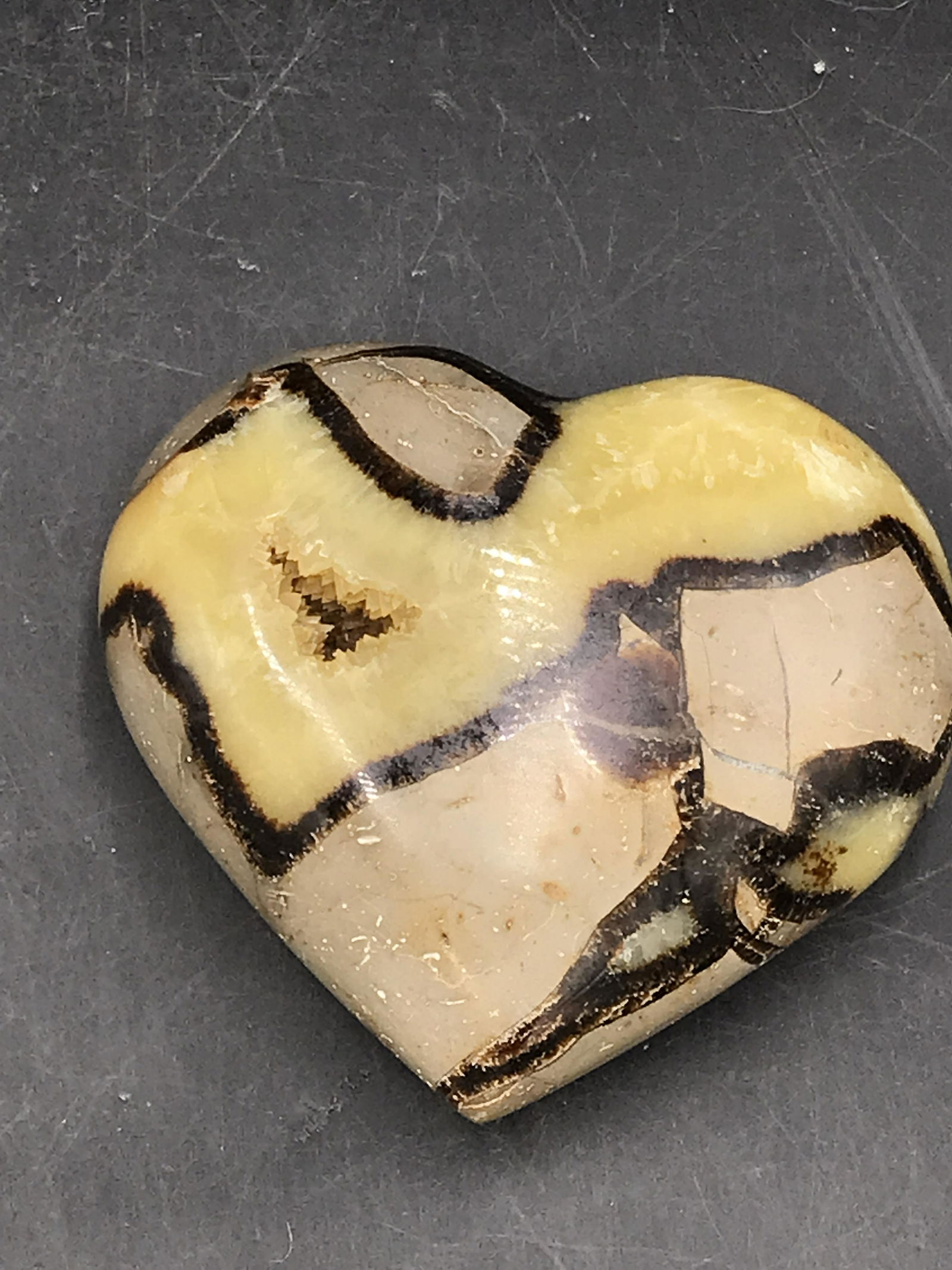 Rock, Crystal, Natural, Collectible, Carving, Heart (1 of 2)