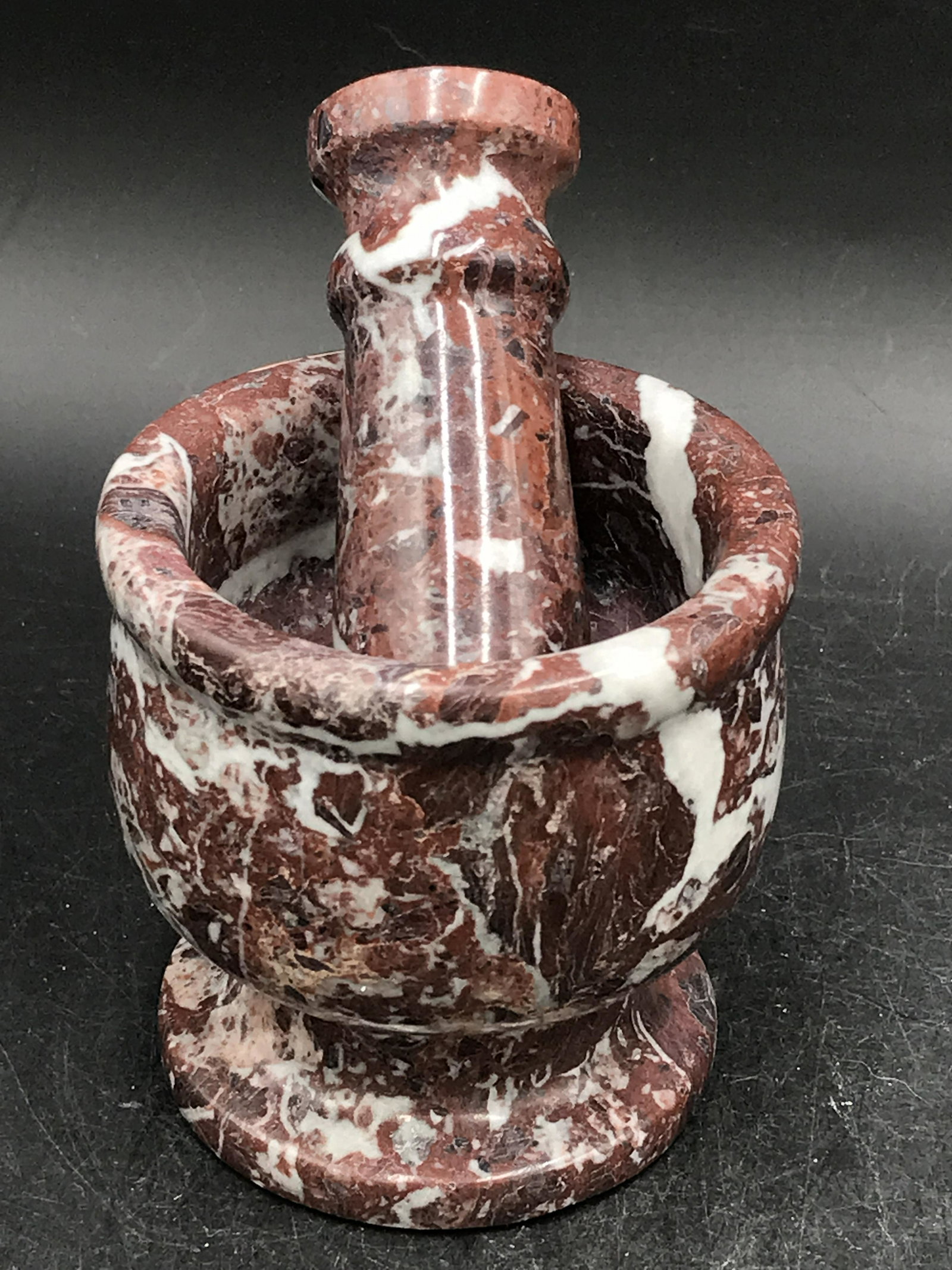Reg Marble Mortar & Pestle (1 of 4)