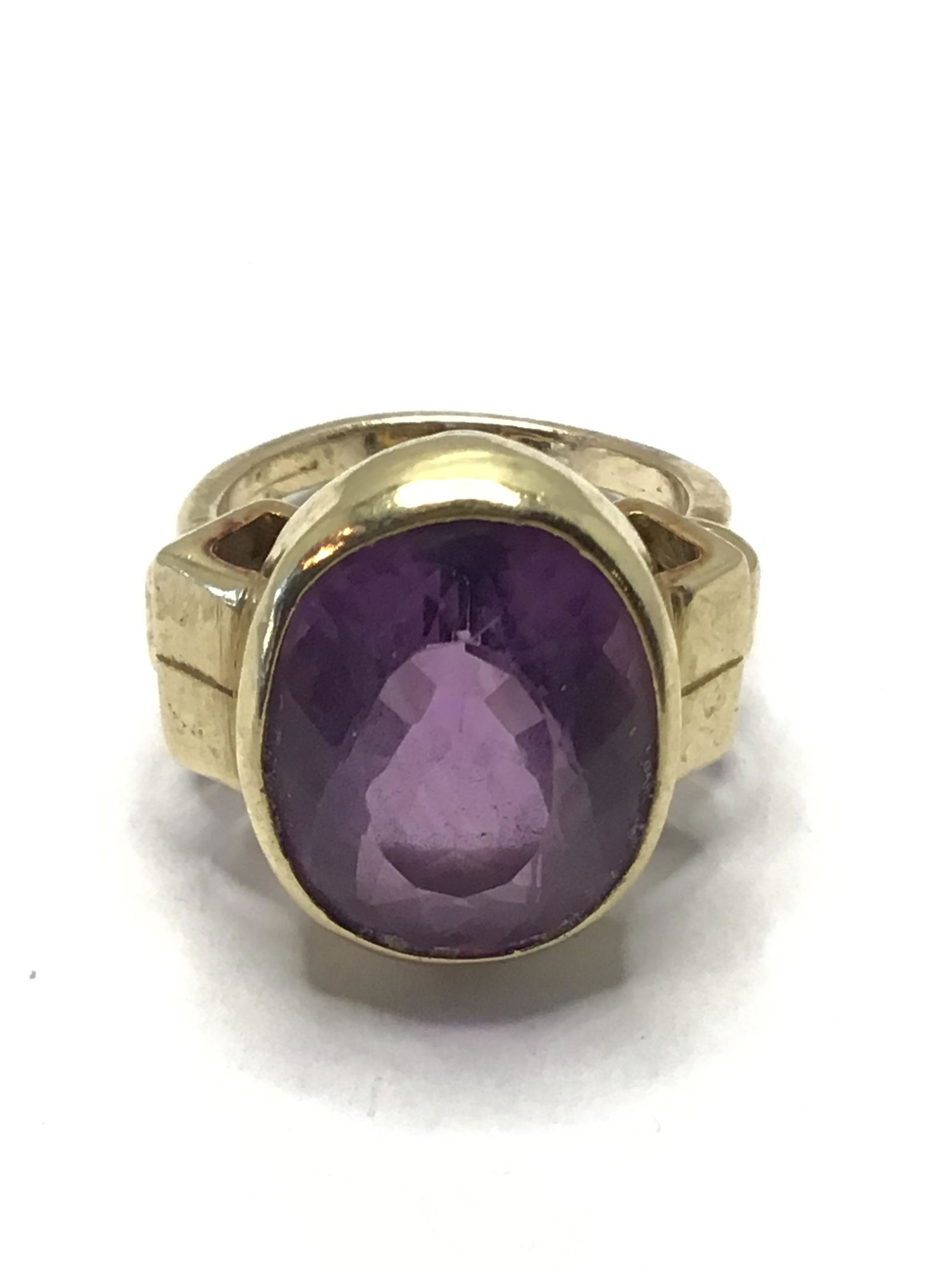 14k yellow gold ring with amethyst (1 of 3)