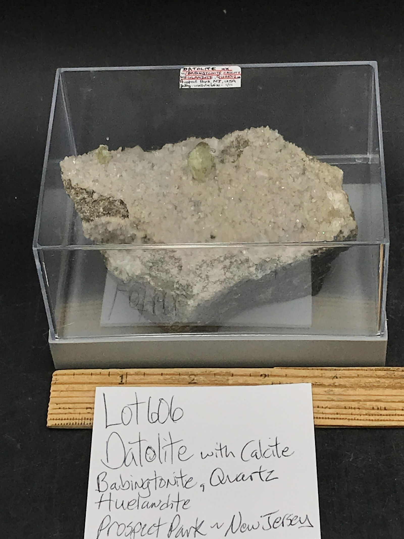 Datolite (1 of 4)