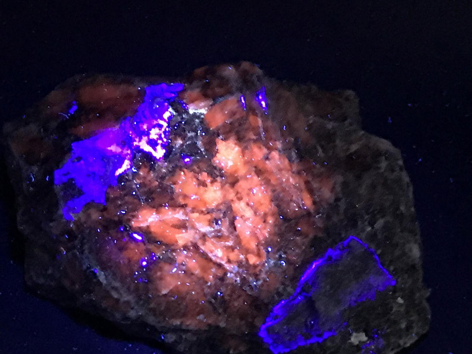 Rock, Crystal, Natural, Collectible, Mineral, Specimen, Fluorescent (1 of 4)