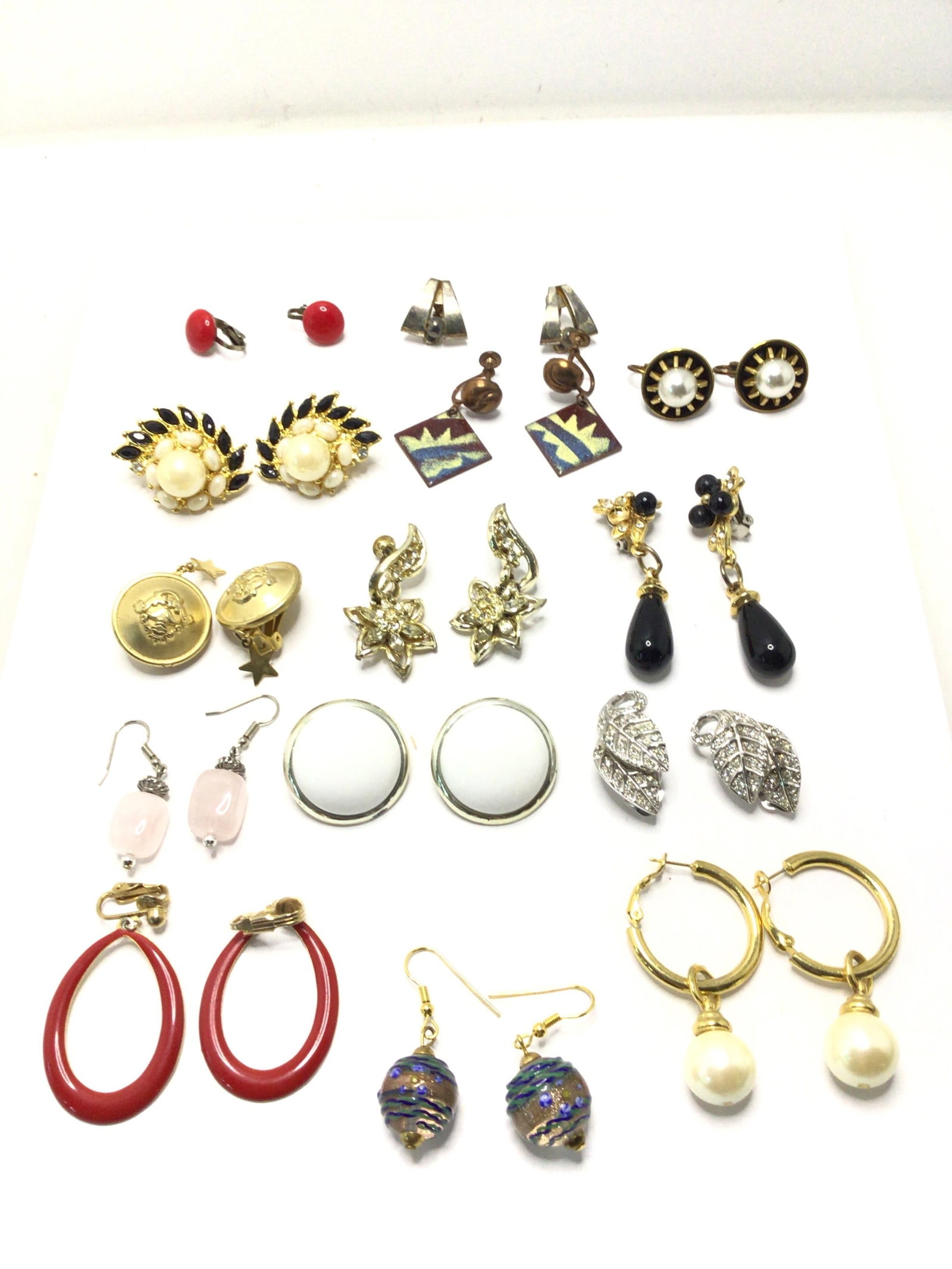 14 sets of earrings (1 of 4)