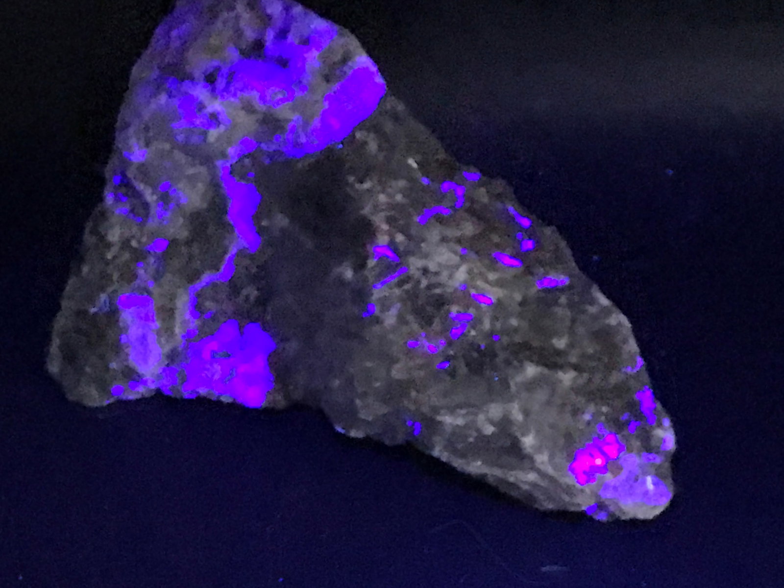 Rock, Crystal, Natural, Collectible, Mineral, Specimen, Fluorescent (1 of 4)