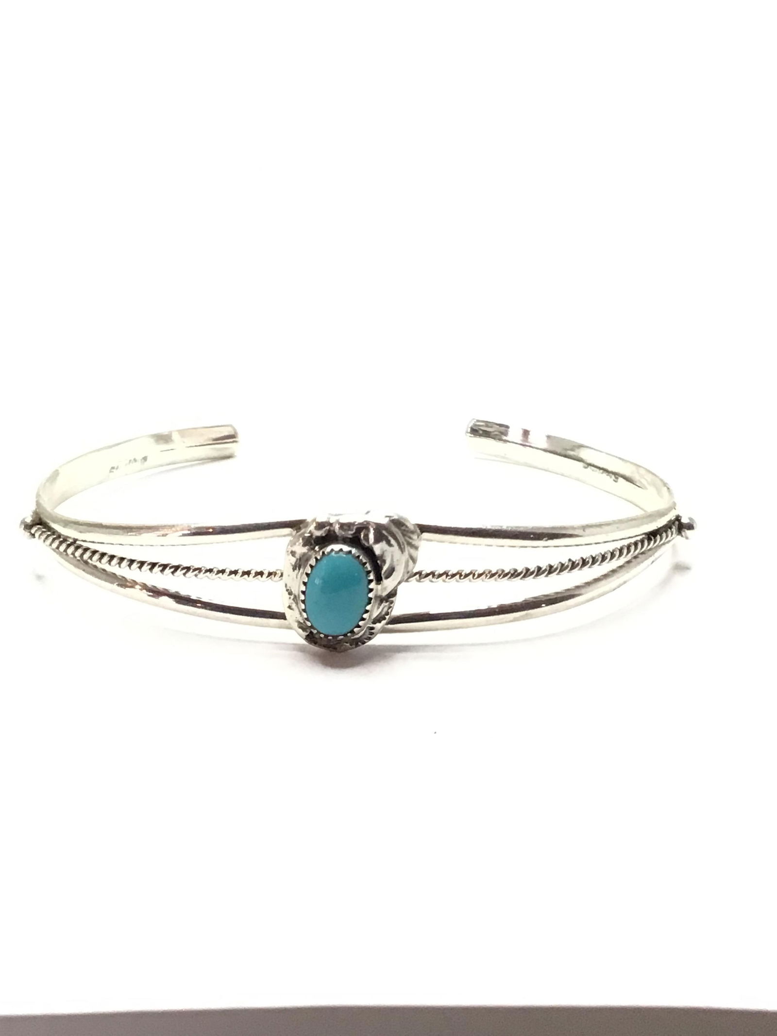 Navajo handmade cuff (1 of 3)