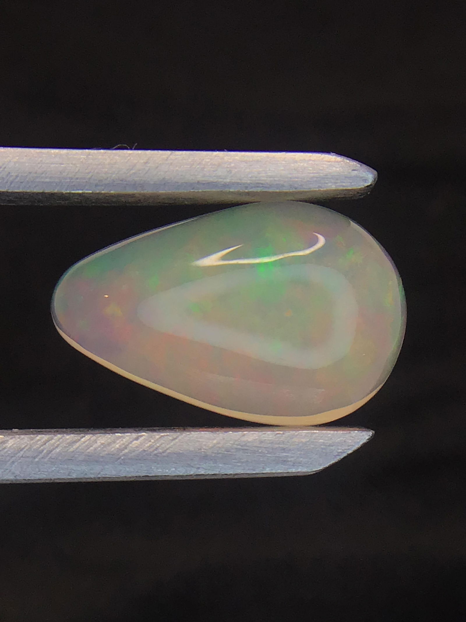 Opal 2.35 ct (1 of 4)