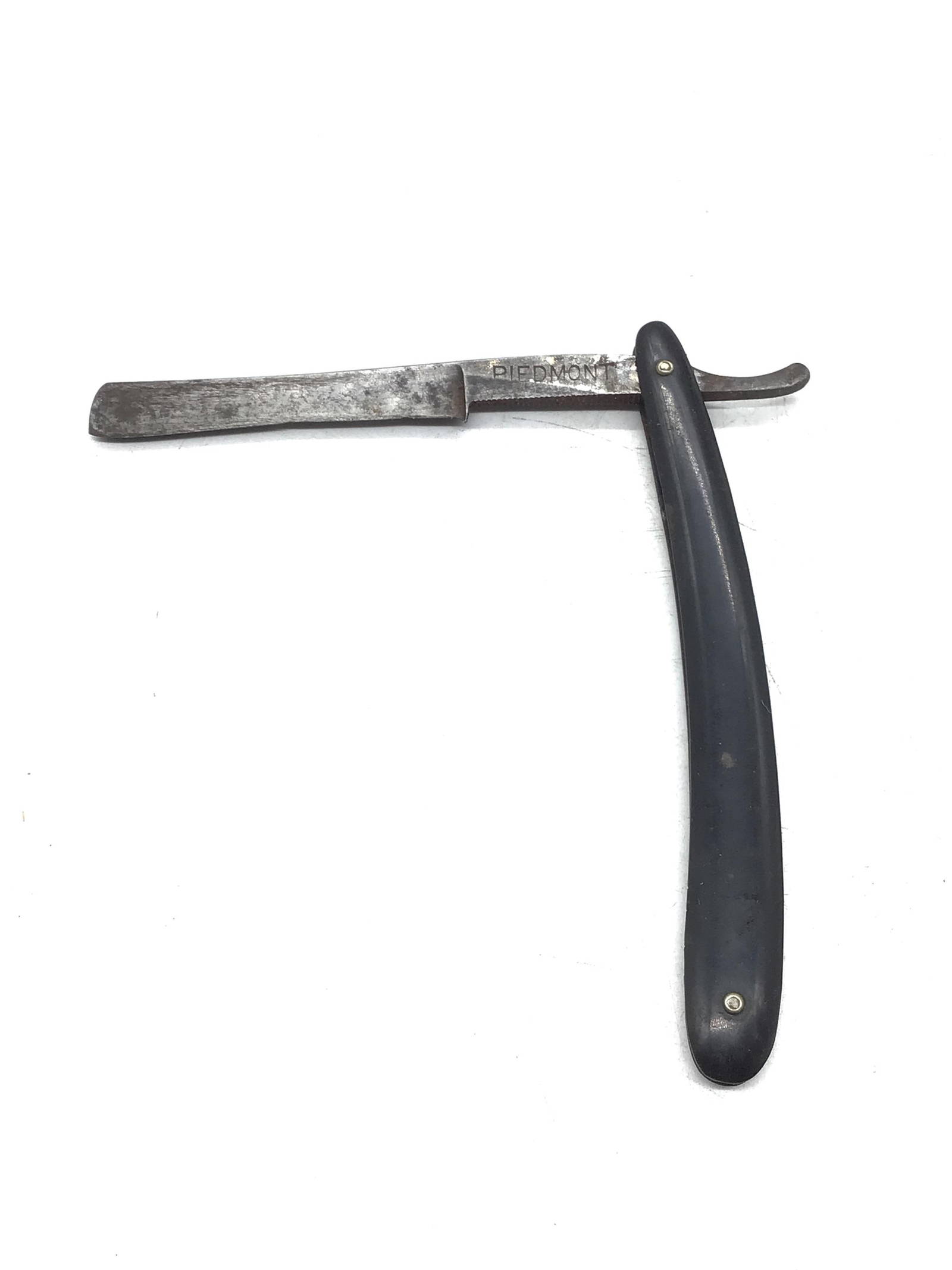 Piedmont Straight Razor Auction