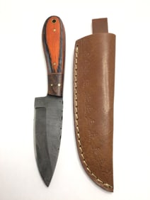 Damascus skinning knife