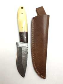 Damascus steel skinning knife