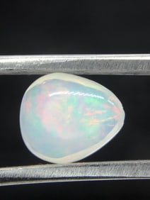 Opal gemstone