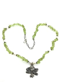 Peridot and pearl necklace