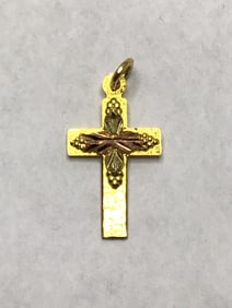 10k gold pendant
