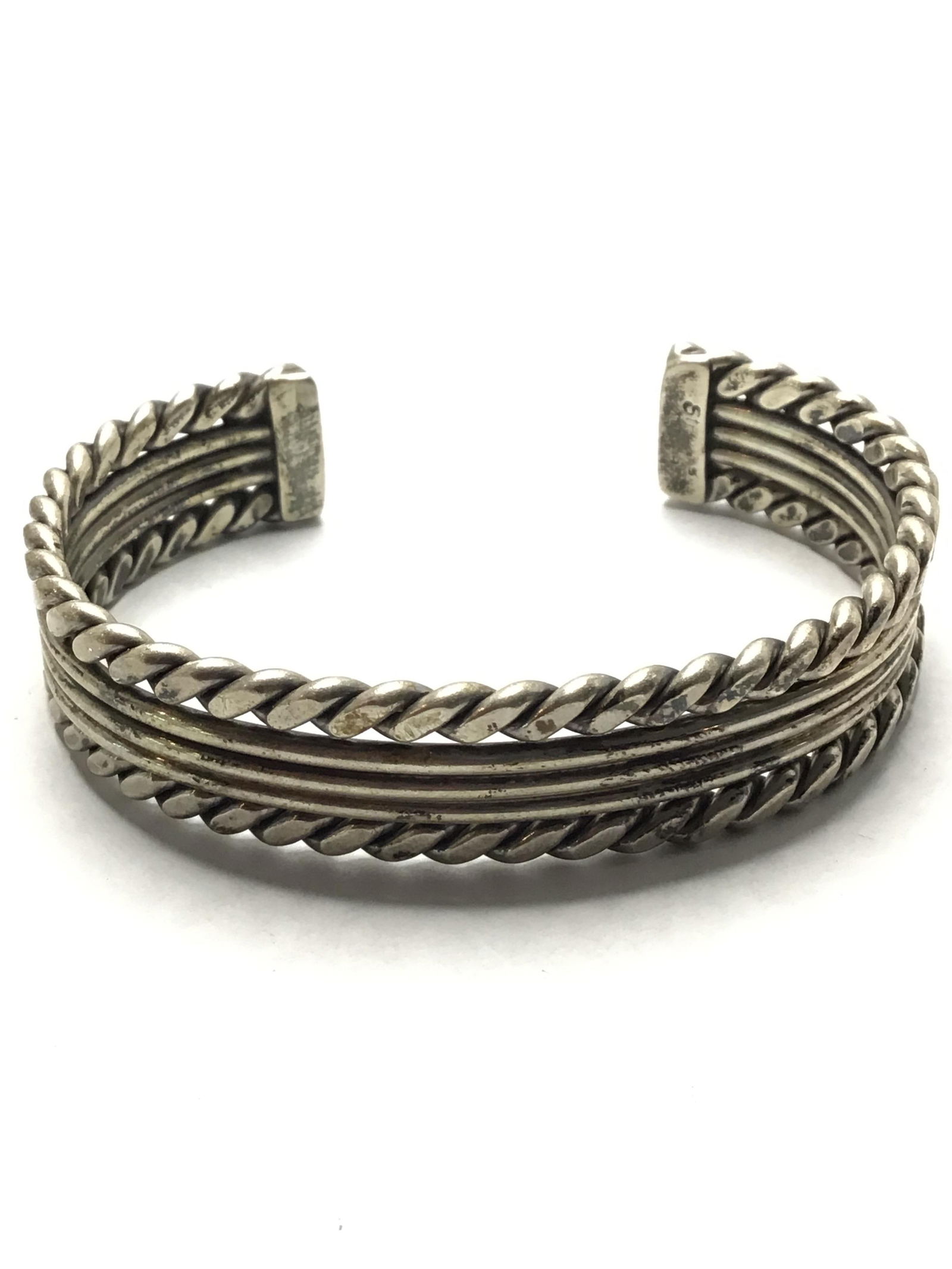 Artisan made cuff bracelet Sterling silver cuff weighing 34.20 grams total. Hallmarked. (1 of 3)