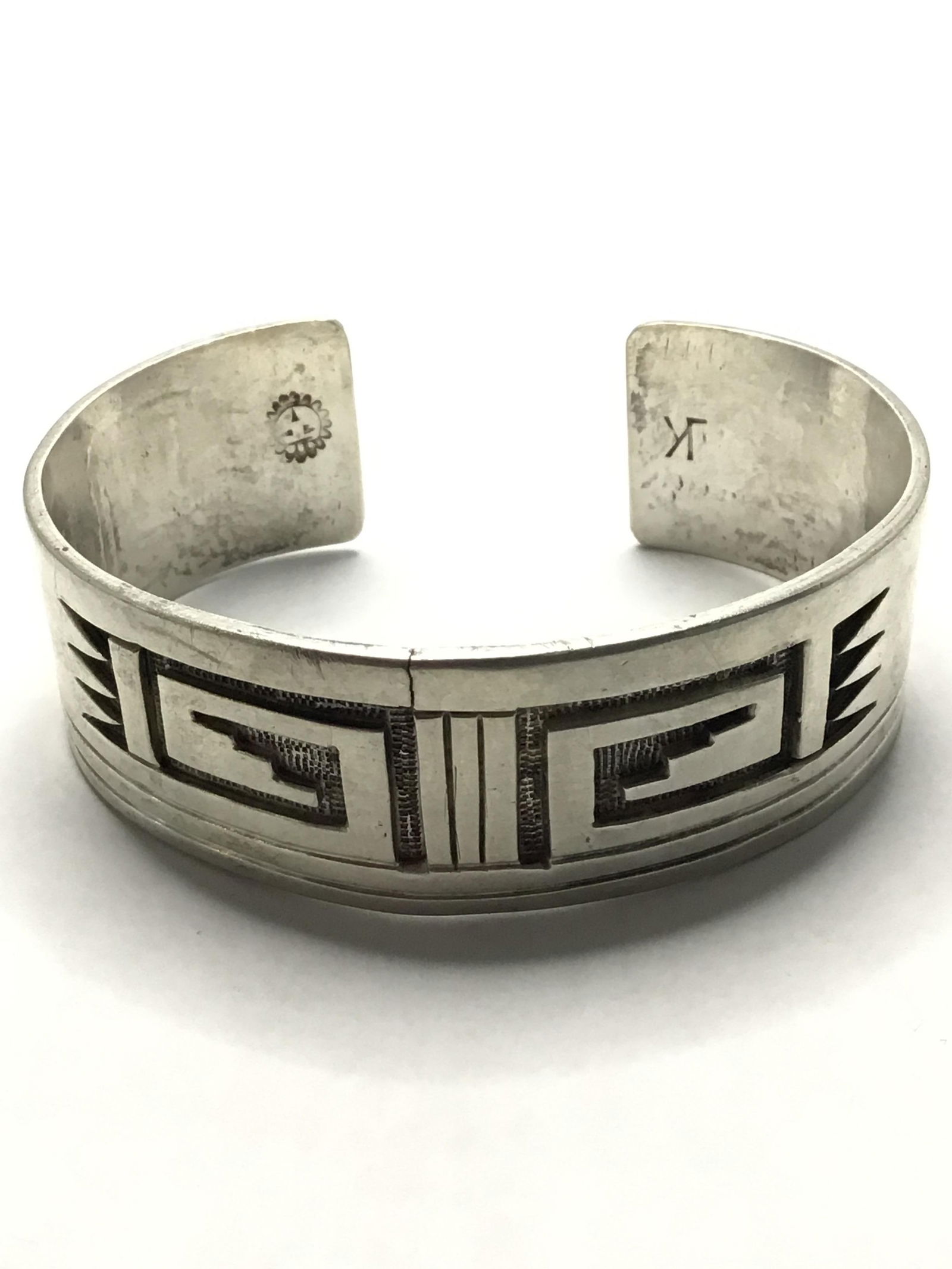 Artisan made cuff bracelet Sterling silver cuff weighing 41.53 grams total. Hopi type hallmark. (1 of 4)