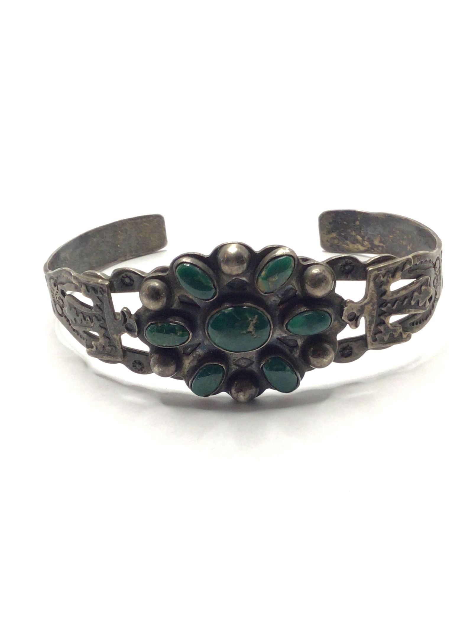 Artisan made cuff bracelet Sterling silver cuff with multiple malachite stones. 21.44 grams total (1 of 2)