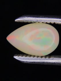 Opal gemstone