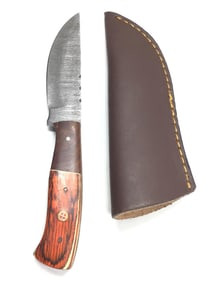 Damascus skinning knife