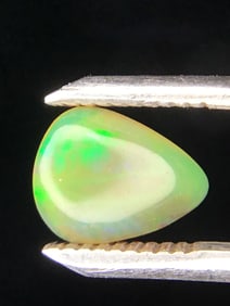 Opal gemstone