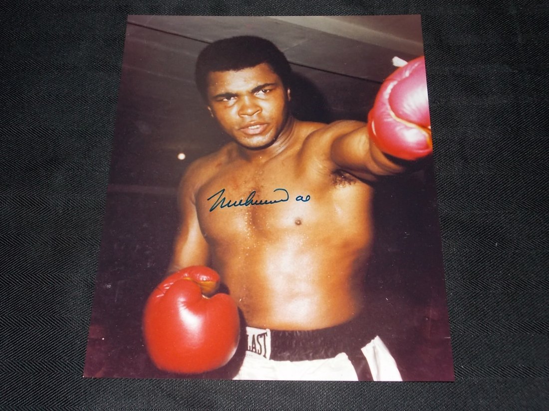 Autographed Photo: Muhammad Ali, Autographed 8x10 Photo, w/COA