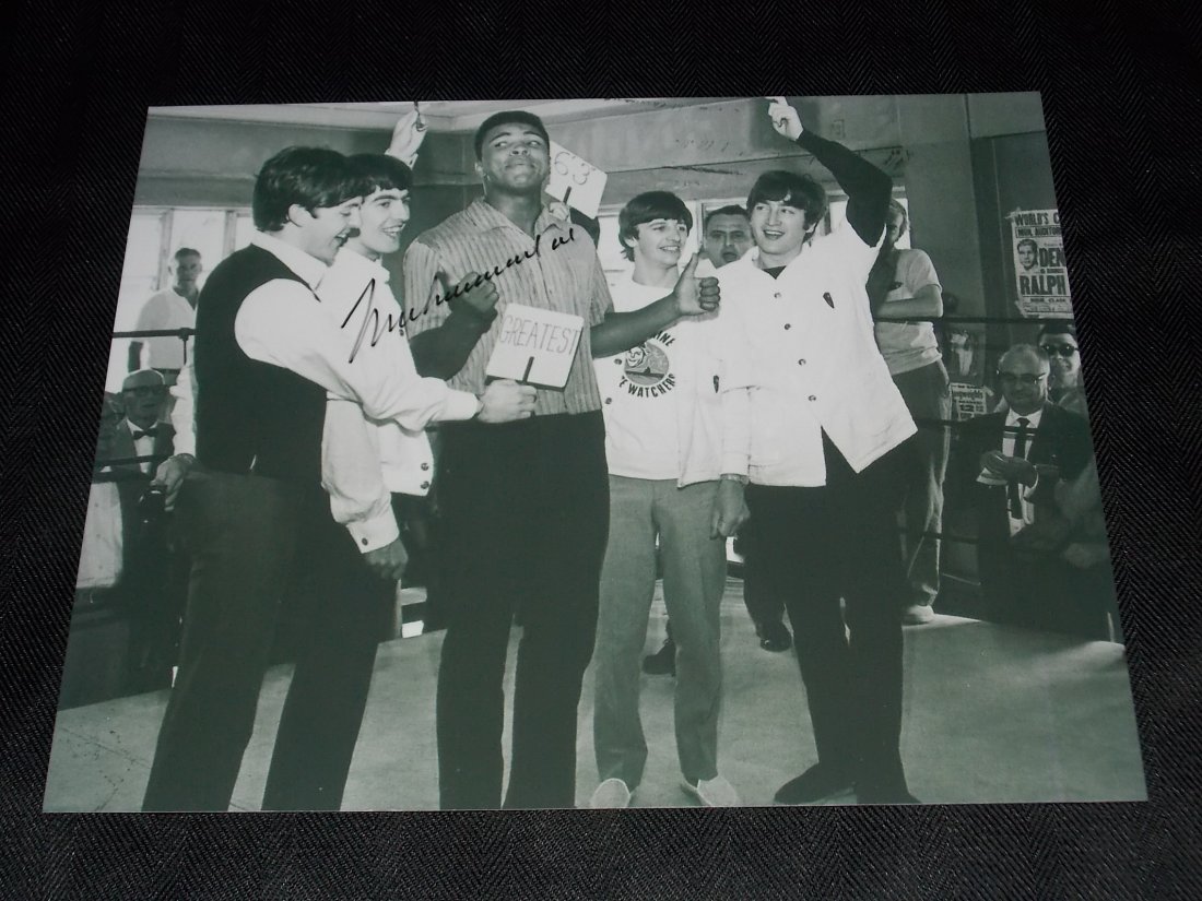 Muhammad Ali: Muhammad Ali, Autographed 8x10 Photo, w/COA