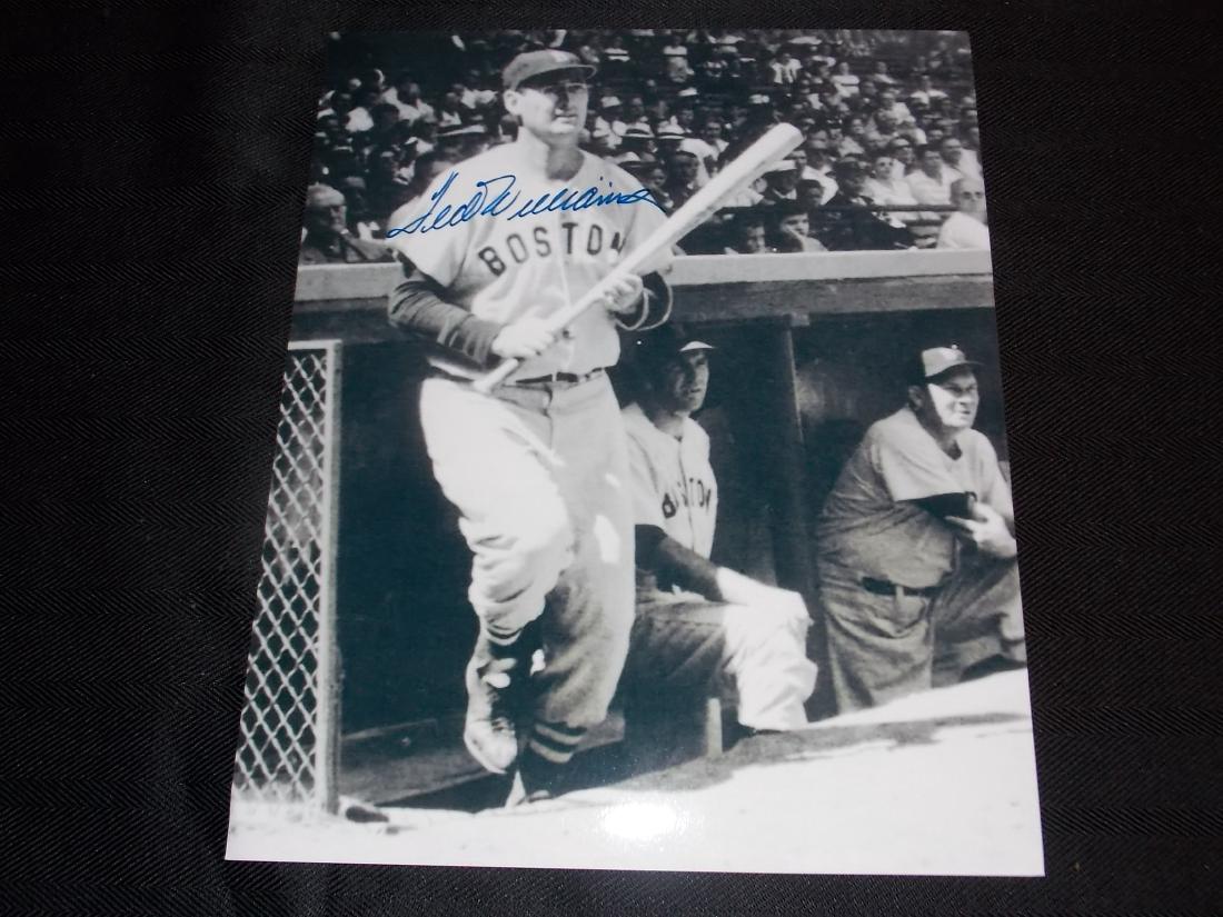 Ted Williams: Ted Williams, Autogrpahed 8x10 Photo, w/COA