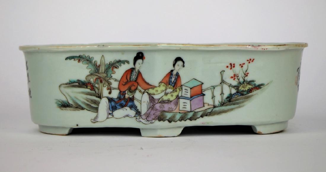 CHINESE FAMILLE ROSE "NARCISSUS" LOW PLANTER (1 of 6)