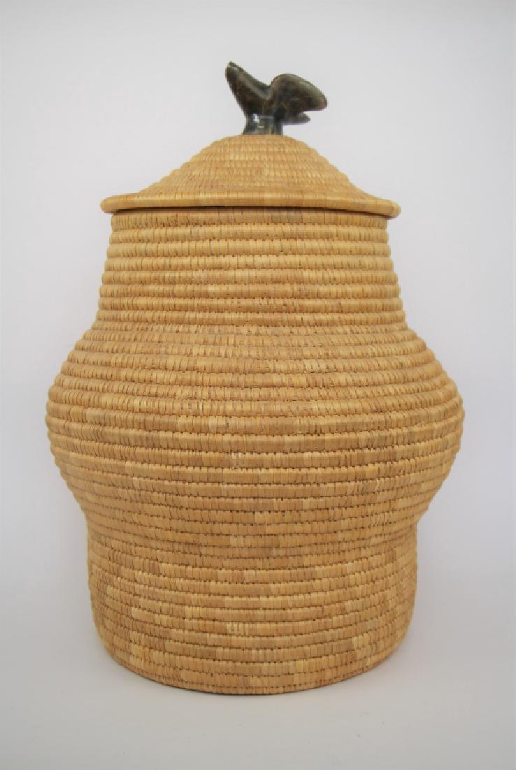 YUPIK INUIT WOVEN GRASS STORAGE BASKET (1 of 5)