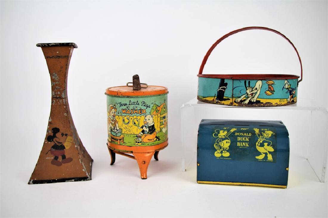 VINTAGE WALT DISNEY ITEMS (1 of 9)