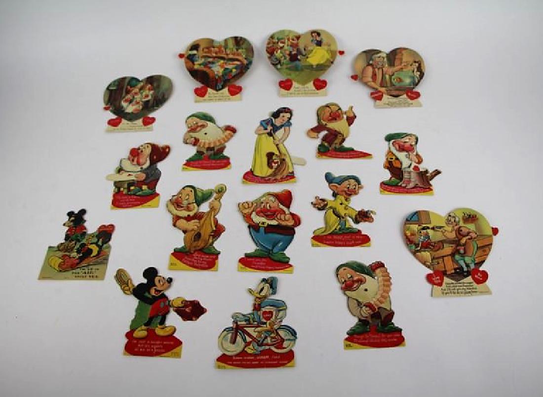 LOT OF VINTAGE DISNEY MECHANICAL VALENTINES (1 of 6)