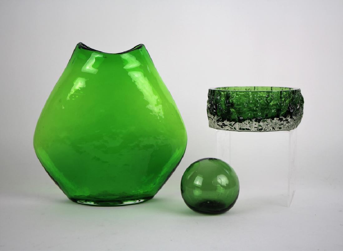 LOT OF GREEN ART GLASS: Including vase possibly by Wayne Husted, a bowl, and a blown glass ball. Condition, small chip to rim of bowl. H. of tallest 21 cm (8 1/4 in.). Total weight approx. 2.2 kg.