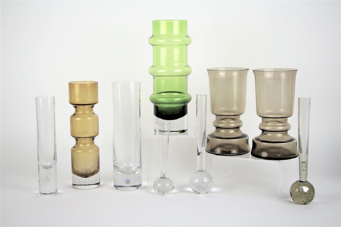 LOT OF SCANDINAVIAN GLASS VASES: Including Aseda Sweden, Kosta bud vases, etc. H. of tallest of 24 cm (9 1/2 in.). Total approx. weight 3.2 kg. The Estate of Paul Campbell.