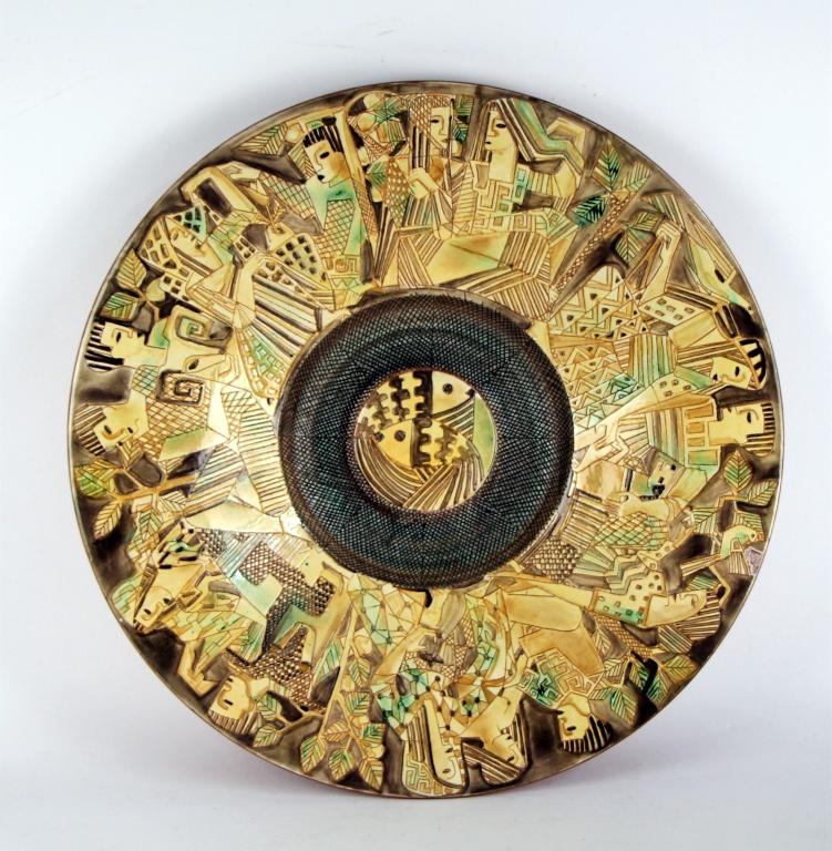 THEO AND SUSAN HARLANDER LARGE POTTERY CHARGER (1 of 7)