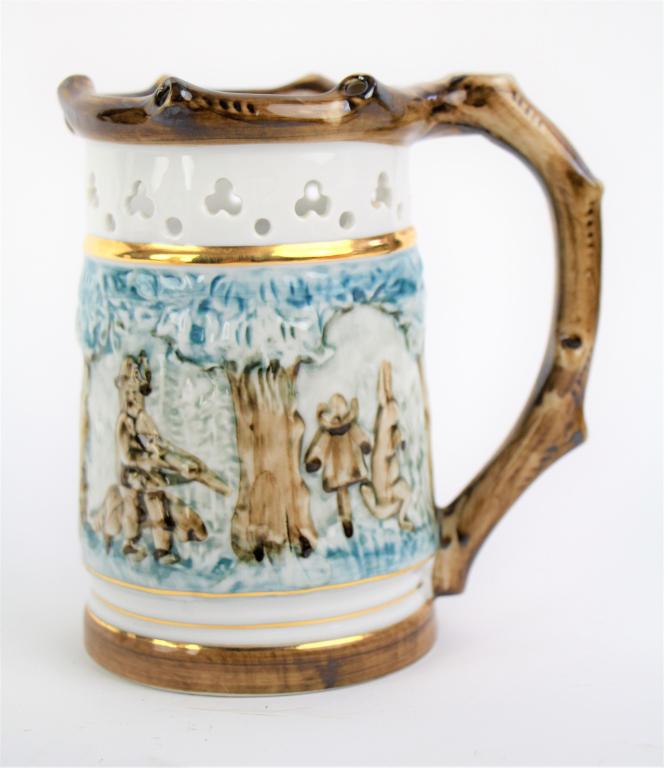 ROYAL DUX PUZZLE JUG: With hunting scene, pink triangle mark underneath. Height 15 cm (6 in.). Approx. weight 400 g.