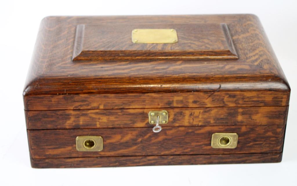 QUARTER CUT OAK CUTLERY CHEST (1 of 6)