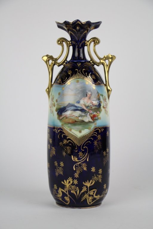 GERMAN PORCELAIN VASE (1 of 7)