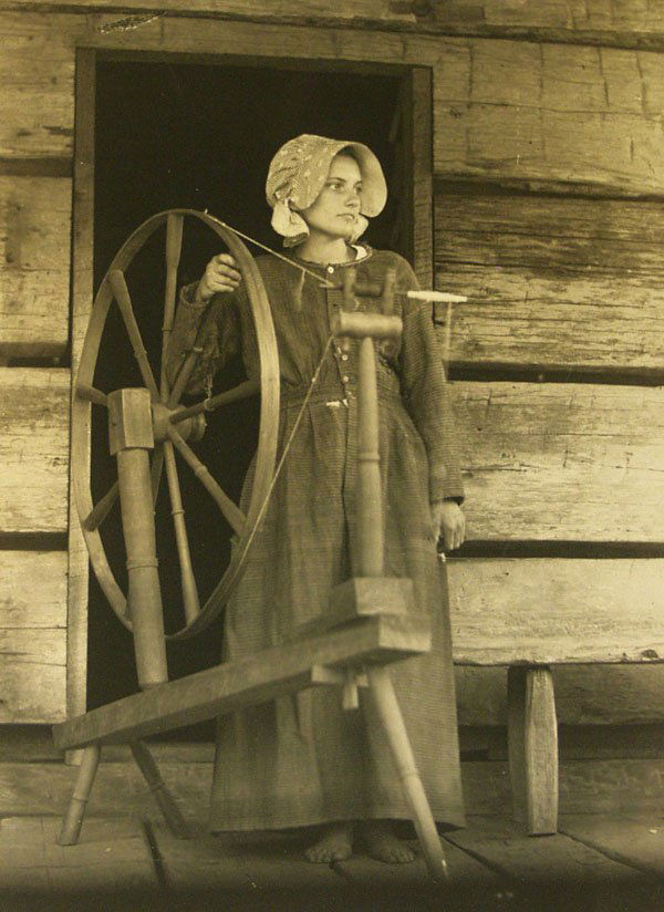 DORIS ULMANN (American) Vintage platinum print: Doris Ulmann (American, 1882 - 1934) Wilma Creech, Pine Mountain. Vintage platinum print. c1920. Printed c1920. Stamped signature on the mount. 8 x 6 in. (203 x 152 mm).