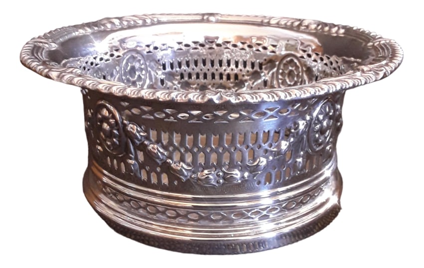 Antique Bottle Coaster in Openwork Silver-Plated Metal with Turned Maple Base from WMF, 1900s: Design Period: 1890 to 1919 Production Period: 1890 to 1919 Detailed Condition: Very Good — This vintage/antique item has no defects, but it may show slight traces of use. Height: 7.5 cm Diamete