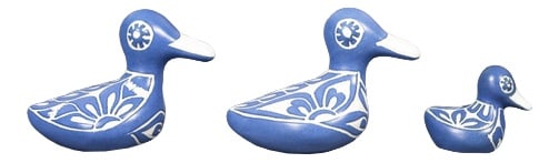 Ceramic Ducks by Pablo Zabal, Chile, 1970s, Set of 3: 3 porcelain ducks from the 70s.The 3 ducks of different sizes. Made in Chile by Pablo Zabal Ceramic.3 ducks large to small (length x width x height):11cm x 8cm x 9cm - 5,5cm x 4,5cm x 5cm Country of M