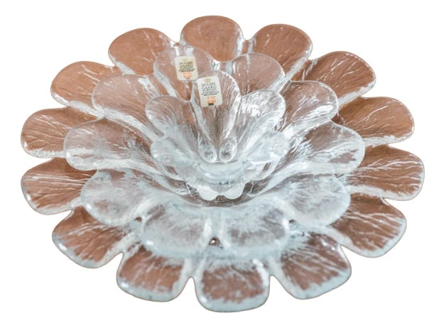 Mid-Century Danish Flower Bowls No. 388 Crystal Glass from Holmegaard, 1990s: Set of 3 Danish Holmegaard flower bowls No. 388, 60s 70s crystal glass matching Mid-Century Design. The vintage design object is in its original condition and may show minimal signs of use. Manufactur