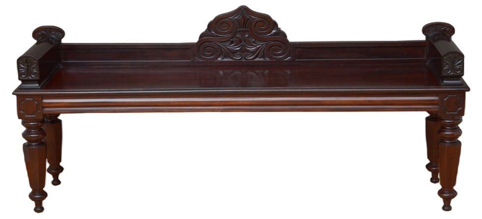 Large William IV Mahogany Hall Seat, 1830s: Superb William IV hall bench in mahogany, having panelled gallery to the back edge with S shaped scroll carving to the centre, solid mahogany seat with moulded edge and finely carved ends above