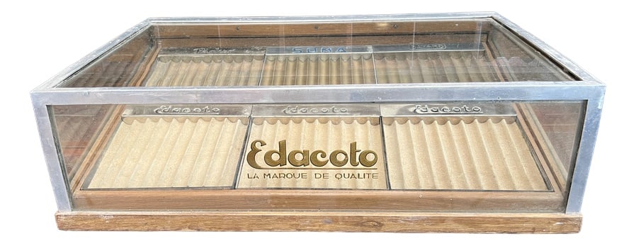 Vintage Store Showcase for luxury pens, 1920 - 3