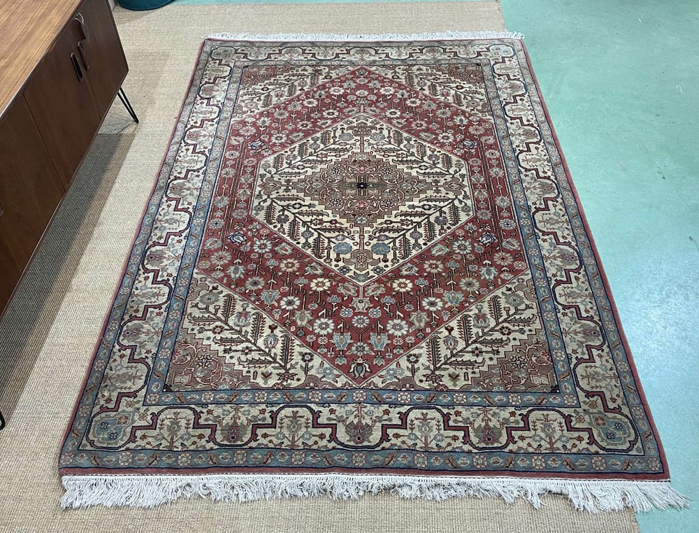 Vintage Middle-Eastern Wool Rug - 15